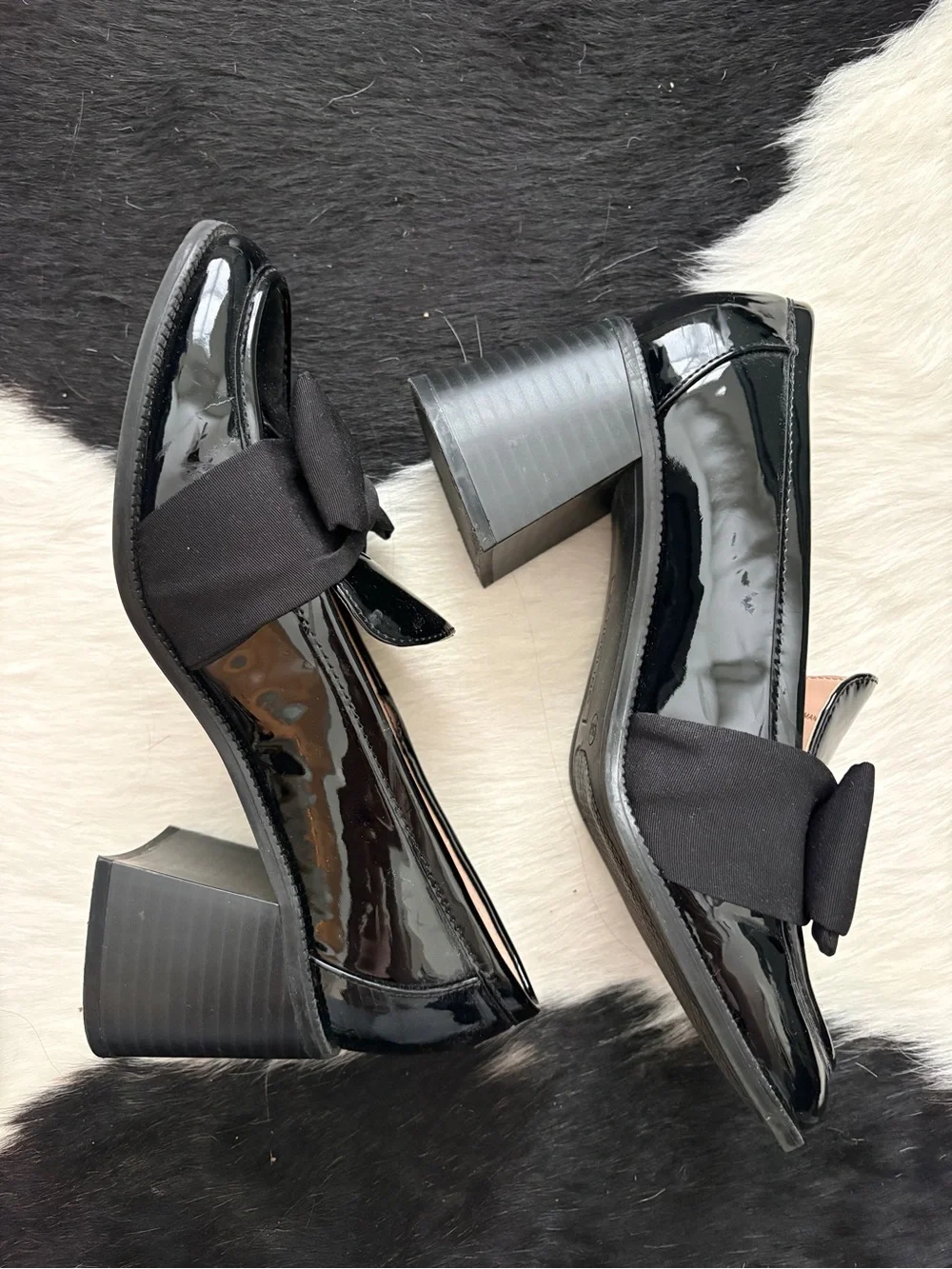 Bandolino Black Patent Bow Loafer Heels | Women’s Size 8.5